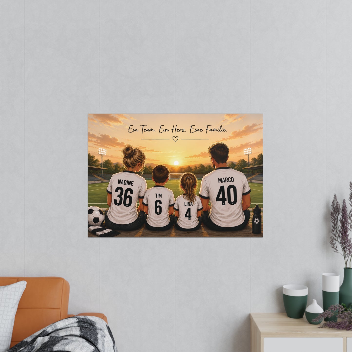 Personalisiertes Fußball Familienposter | Familie im Trikot | Individuelles Poster | Geschenk für Fußballfans | Familienbild