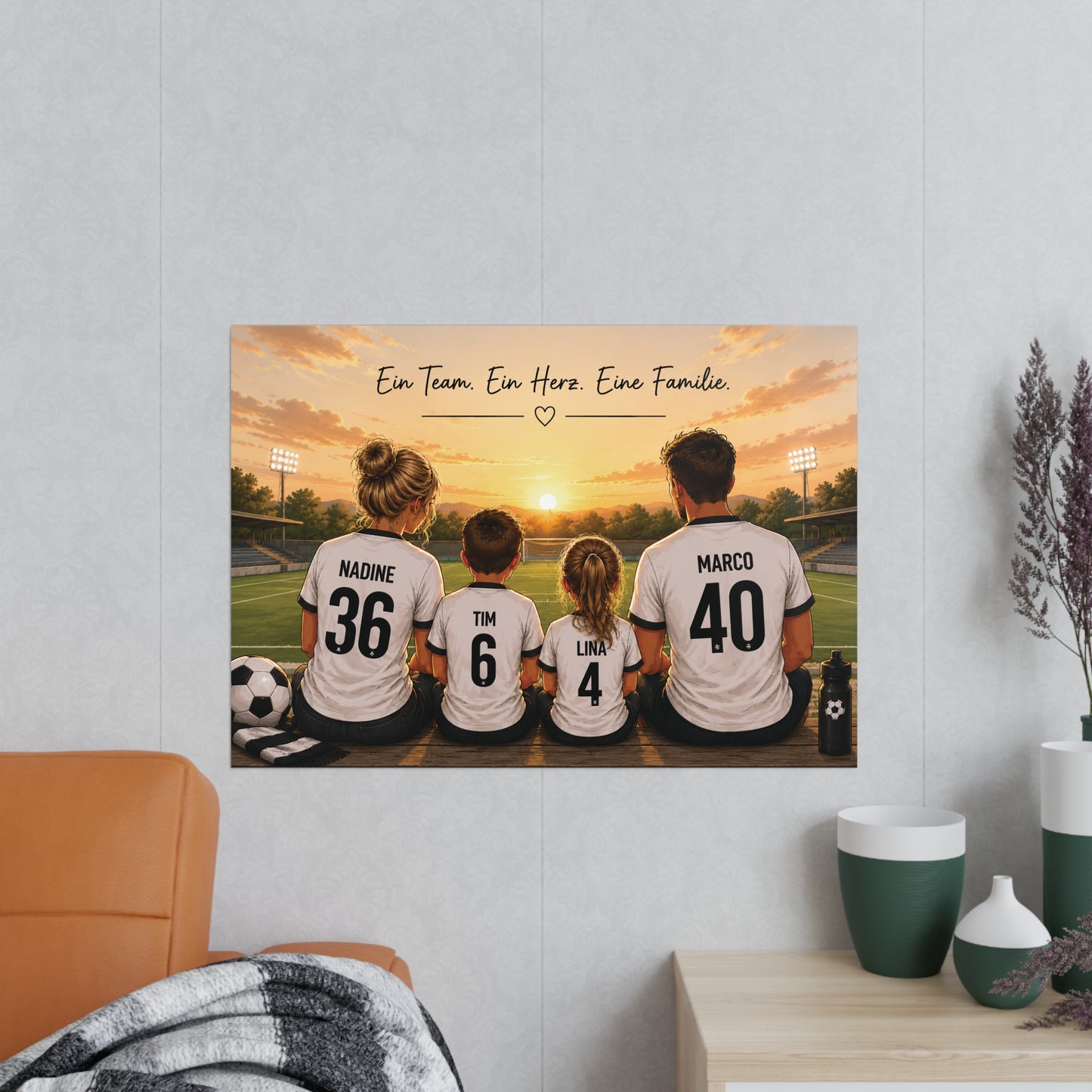 Personalisiertes Fußball Familienposter | Familie im Trikot | Individuelles Poster | Geschenk für Fußballfans | Familienbild