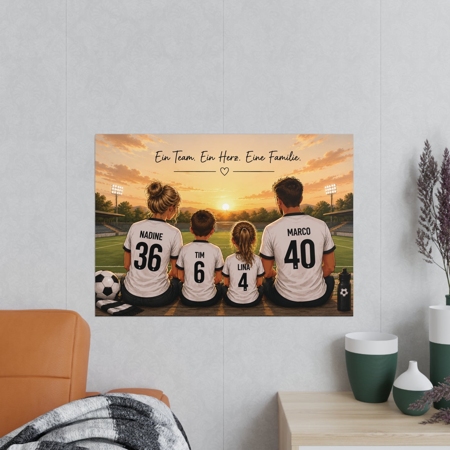 Personalisiertes Fußball Familienposter | Familie im Trikot | Individuelles Poster | Geschenk für Fußballfans | Familienbild